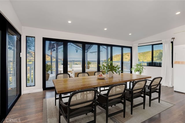3582 Elm Drive, Calabasas, CA 91302 — photo 13 of 44