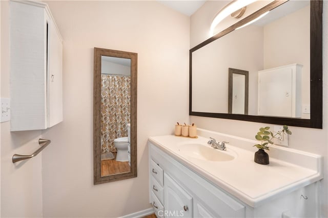 3582 Elm Drive, Calabasas, CA 91302 — photo 22 of 44