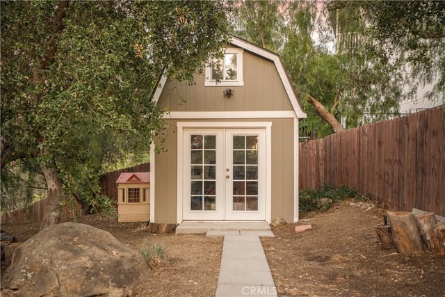 3582 Elm Drive, Calabasas, CA 91302 — photo 32 of 44
