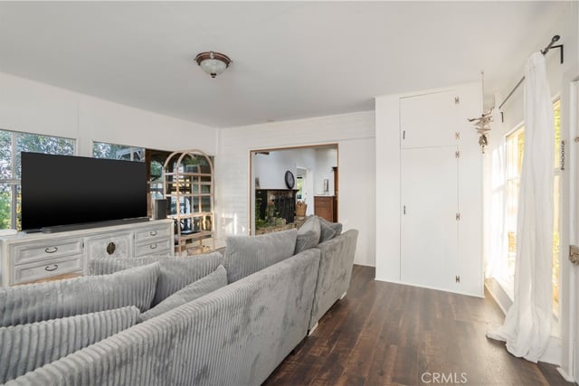 3582 Elm Drive, Calabasas, CA 91302 — photo 7 of 44