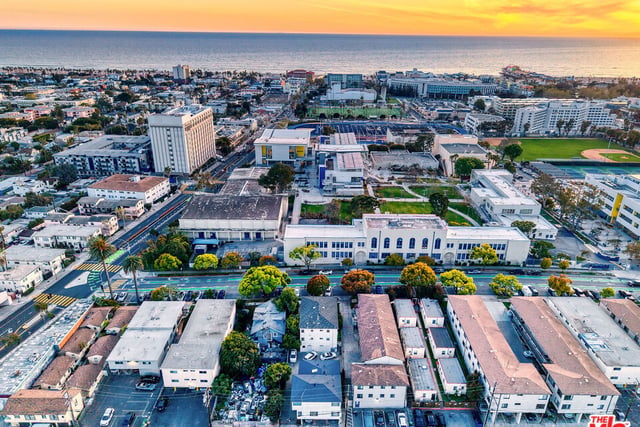 1835 7th Street D, Santa Monica, CA 90401 — photo 18 of 18