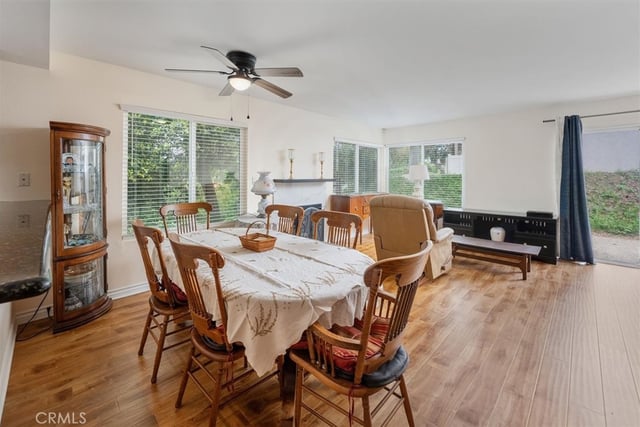 20008 Avenue Of The Oaks, Newhall, CA 91321 — photo 5 of 41