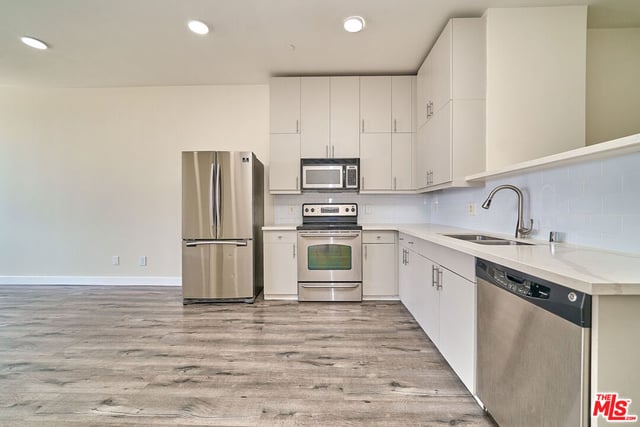 3810 Wilshire Boulevard 1001, Los Angeles, CA 90010 — photo 12 of 35