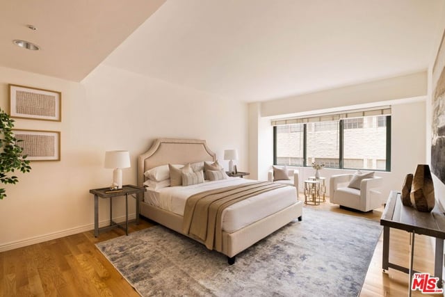 10520 Wilshire Boulevard 303, Los Angeles, CA 90024 — photo 11 of 18