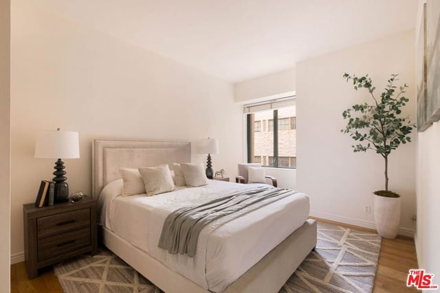 10520 Wilshire Boulevard 303, Los Angeles, CA 90024 — photo 15 of 18