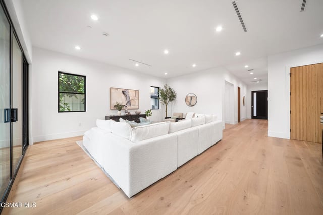 5623 Oso Avenue, Woodland Hills, CA 91367 — photo 30 of 55