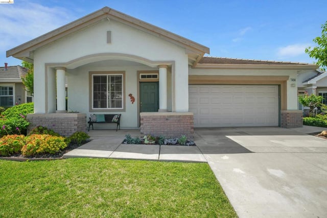 1436 Bismarck Ln, Brentwood, CA 94513 — photo 4 of 39