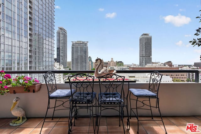 600 W 9th Street 1512, Los Angeles, CA 90015 — photo 16 of 39