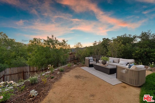 25638 Monte Nido Drive, Calabasas, CA 91302 — photo 29 of 40