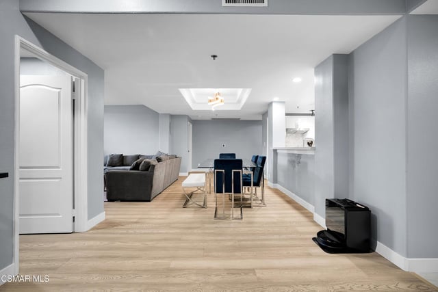 4348 Mammoth Avenue 203, Sherman Oaks, CA 91423 — photo 11 of 30