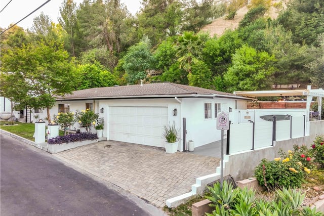 4771 Excelente Drive, Woodland Hills, CA 91364 — photo 36 of 40