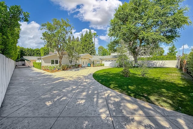 23433 Hatteras, Woodland Hills, CA 91367 — photo 22 of 75