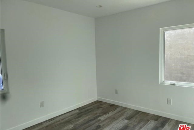 328 W Elm Street, Compton, CA 90220 — photo 7 of 12