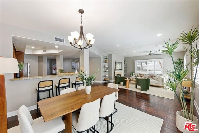 11115 Acama Street 107, Studio City, CA 91602 — photo 11 of 35