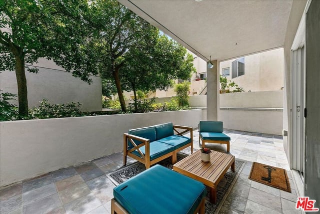 11115 Acama Street 107, Studio City, CA 91602 — photo 31 of 35