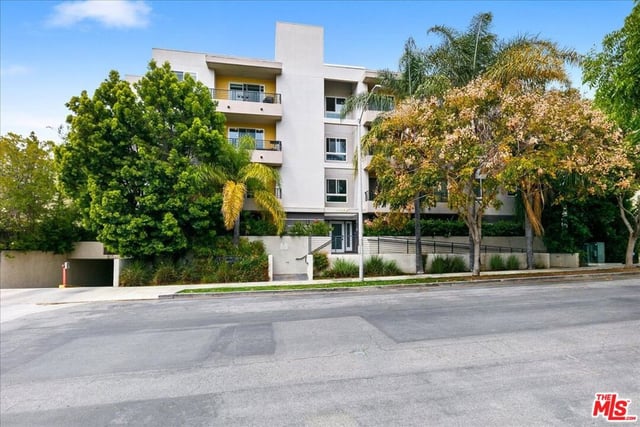 11115 Acama Street 107, Studio City, CA 91602 — photo 35 of 35