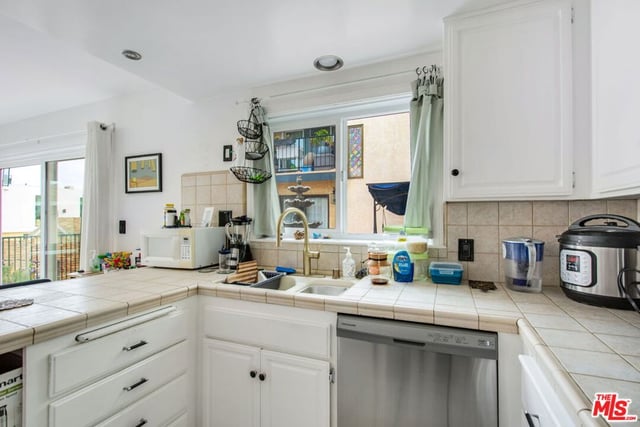 1440 W 9th Street 2, San Pedro, CA 90732 — photo 22 of 34