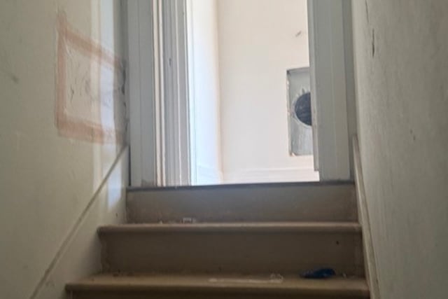 138 N Manhattan, Los Angeles, CA 90004 — photo 17 of 27