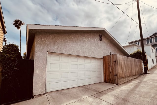1038 W 2nd, San Pedro, CA 90731 — photo 19 of 35