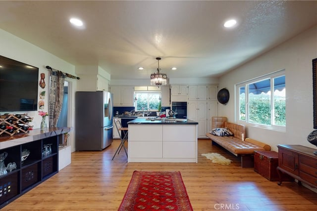 1038 W 2nd, San Pedro, CA 90731 — photo 4 of 35