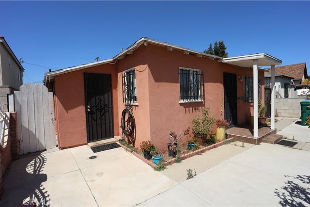 1125 E Salt Lake Street, Long Beach, CA 90806 — photo 3 of 21