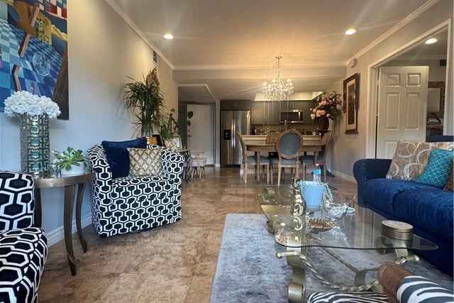 2700 Cahuenga Boulevard E 4223, Los Angeles, CA 90068 — photo 4 of 30