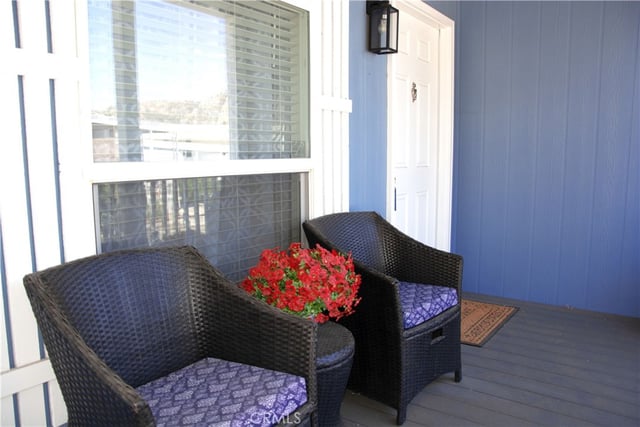 6480 Katherine 63, Simi Valley, CA 93063 — photo 4 of 43