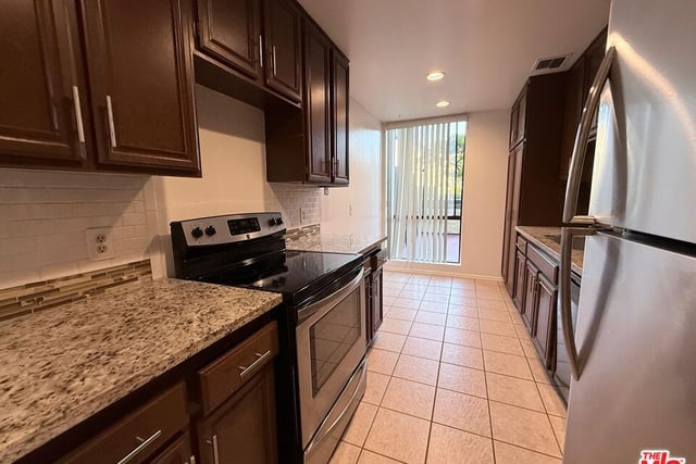 4000 Via Marisol 105, Los Angeles, CA 90042 — photo 4 of 23