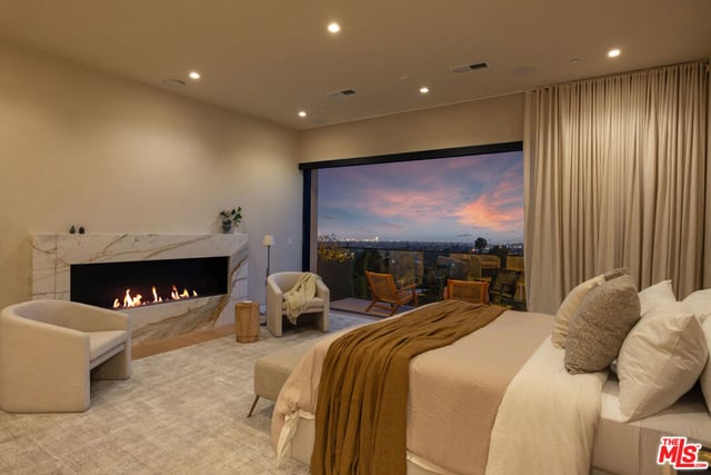 815 N Tigertail Road, Los Angeles, CA 90049 — photo 35 of 37