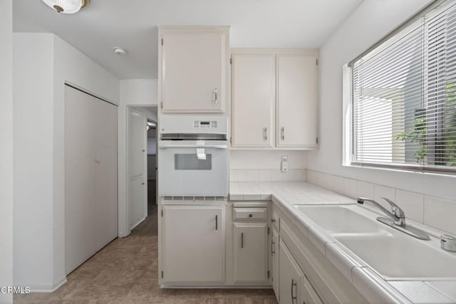 1335 Edgewood Way, Oxnard, CA 93030 — photo 13 of 27