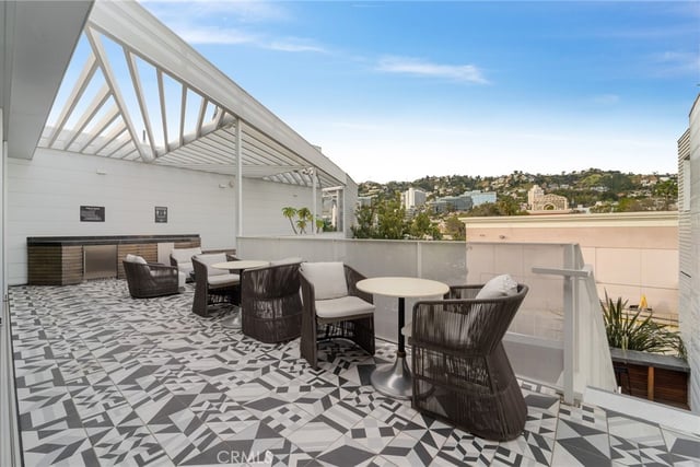 1030 N Kings Road 405, West Hollywood, CA 90069 — photo 24 of 26