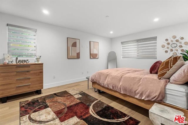 1573 Hi Point Street, Los Angeles, CA 90035 — photo 4 of 5