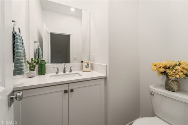 27461 Viero Place, Valencia, CA 91381 — photo 12 of 31
