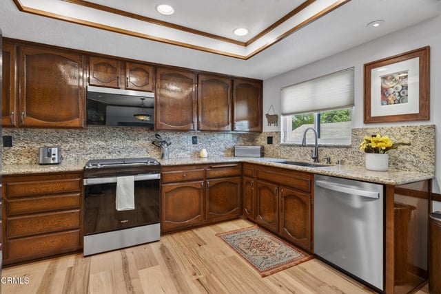 12330 Magnolia Boulevard 106, Valley Village, CA 91607 — photo 11 of 47