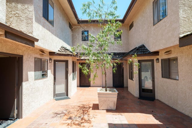 12330 Magnolia Boulevard 106, Valley Village, CA 91607 — photo 6 of 47