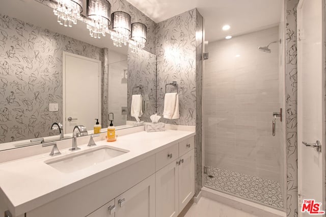 2332 Fox Hills Drive 305, Los Angeles, CA 90064 — photo 16 of 39