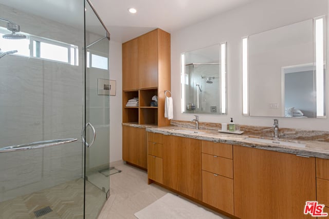 2332 Fox Hills Drive 305, Los Angeles, CA 90064 — photo 19 of 39