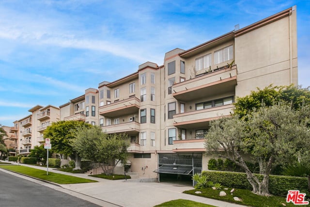 2332 Fox Hills Drive 305, Los Angeles, CA 90064 — photo 31 of 39
