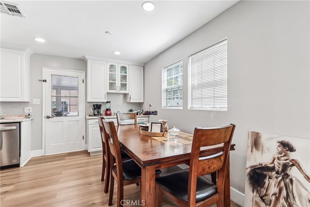 21235 Lopez Street, Woodland Hills, CA 91364 — photo 15 of 34