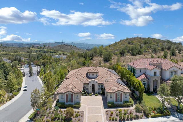 11290 Crenshaw Street, Moorpark, CA 93021 — photo 2 of 60