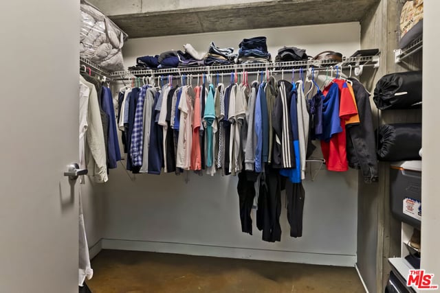 645 W 9th Street 240, Los Angeles, CA 90015 — photo 16 of 37