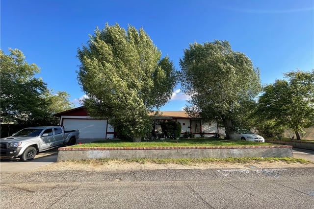 17244 Newmont Ave, Lancaster, CA 93535 — photo 4 of 41