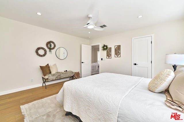 916 S Victoria Avenue, Los Angeles, CA 90019 — photo 31 of 43