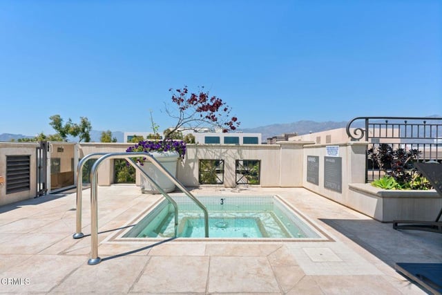 155 Cordova Street 205, Pasadena, CA 91105 — photo 34 of 47