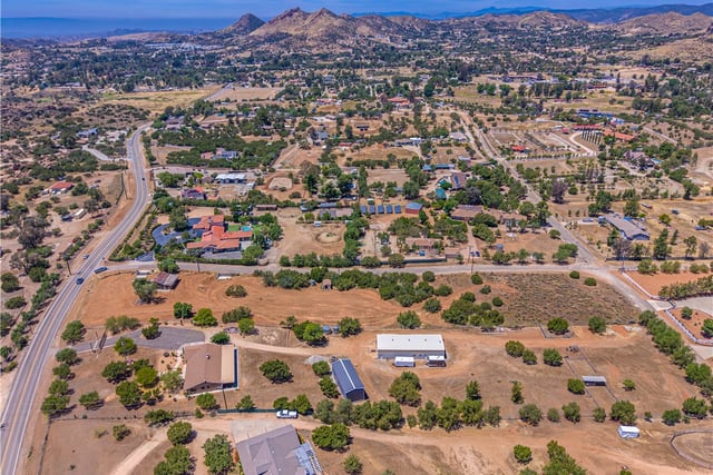 10367 Escondido Canyon, Agua Dulce, CA 91390 — photo 17 of 28