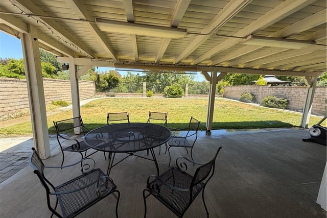 25420 Sheffield Ln, Saugus, CA 91350 — photo 20 of 24