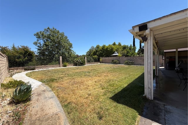 25420 Sheffield Ln, Saugus, CA 91350 — photo 21 of 24
