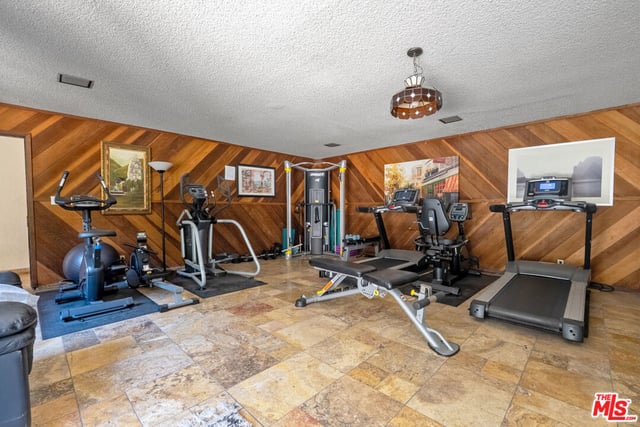 525 S Ardmore Avenue 107, Los Angeles, CA 90020 — photo 22 of 22