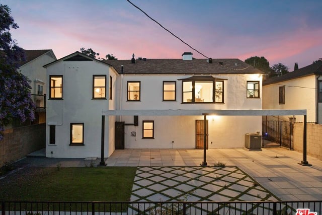 5853 S La Brea Avenue, Los Angeles, CA 90056 — photo 36 of 38