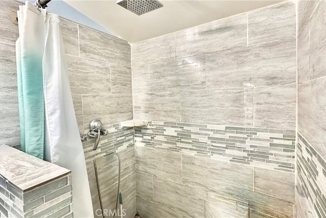 320 E 81st, Los Angeles, CA 90003 — photo 13 of 39
